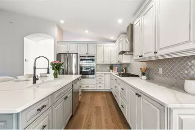 10145 Kingsbridge Avenue, Tampa, FL 33626 - Photo 11