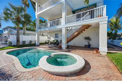 11145 3rd Street E, Treasure Island, FL 33706 - Photo 43