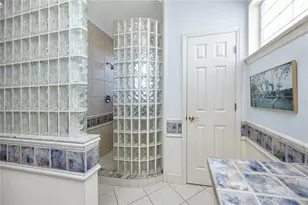 11145 3rd St E, Treasure Island, FL 33706 - Photo 27