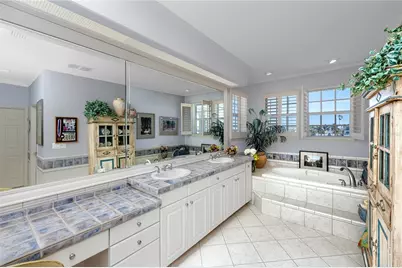 11145 3rd Street E, Treasure Island, FL 33706 - Photo 23