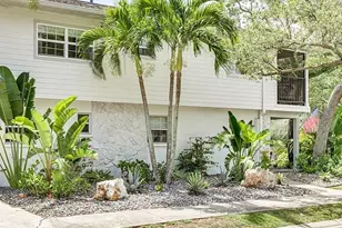 1701 Sunset Dr, Tarpon Springs, FL 34689 - Photo 17