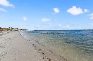 1701 Sunset Dr, Tarpon Springs, FL 34689 - Photo 25