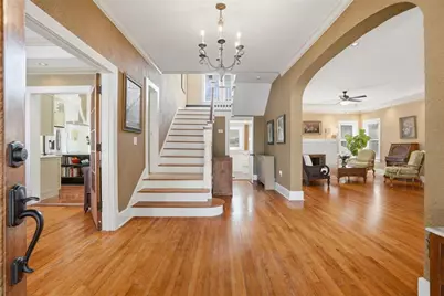 241 72nd Street N, Saint Petersburg, FL 33710 - Photo 7