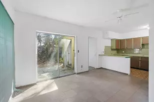 10047 N 53rd St, Temple Terrace, FL 33617 - Photo 9