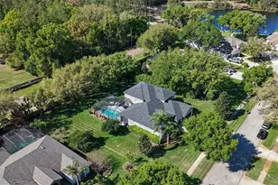 1310 Oxbridge Dr, Lutz, FL 33549 - Photo 5