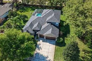 1310 Oxbridge Dr, Lutz, FL 33549 - Photo 35