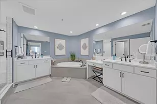 10851 Mangrove Cay Ln NE, Saint Petersburg, FL 33716 - Photo 5