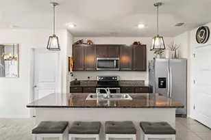 16316 Little Garden Dr, Wimauma, FL 33598 - Photo 9