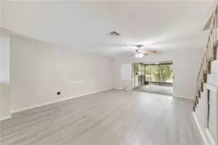 16110 Rambling Vine Dr W, Tampa, FL 33624 - Photo 17