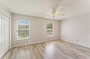 16110 Rambling Vine Dr W, Tampa, FL 33624 - Photo 23