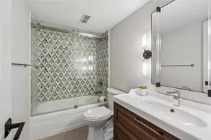 105 4th Ave NE, Saint Petersburg, FL 33701 - Photo 9