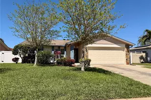 8335 Somerset Dr, Largo, FL 33773 - Photo 1