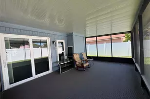 8335 Somerset Dr, Largo, FL 33773 - Photo 19