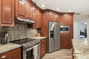2729 Redford Ct E, Clearwater, FL 33761 - Photo 15