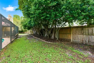 2729 Redford Court E, Clearwater, FL 33761 - Photo 47