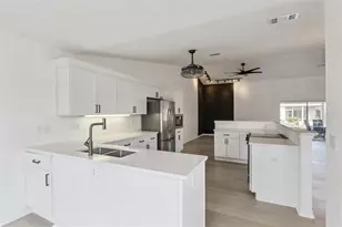 5729 King James Ave, Leesburg, FL 34748 - Photo 5