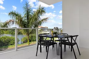 1020 Sunset Point Rd, Clearwater, FL 33755 - Photo 9