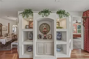 12410 Woodlands Cir, Dade City, FL 33525 - Photo 15