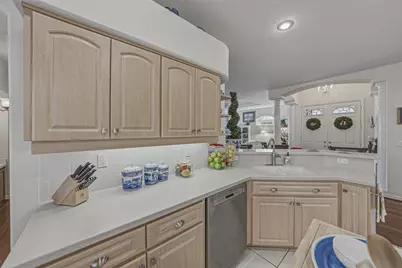 12410 Woodlands Circle, Dade City, FL 33525 - Photo 23