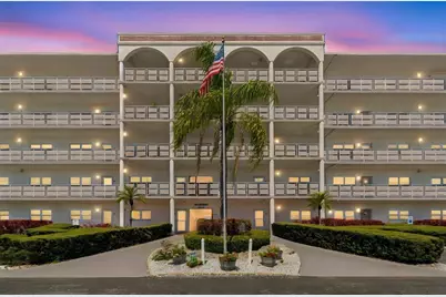 5501 80th Street N #102, Saint Petersburg, FL 33709 - Photo 1
