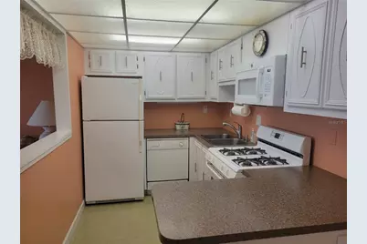 9950 62nd Terrace N #417, Saint Petersburg, FL 33708 - Photo 3