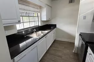 120 S Church Ave, Tampa, FL 33609 - Photo 3