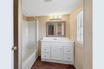 920 E Annie Street, Tampa, FL 33612 - Photo 9