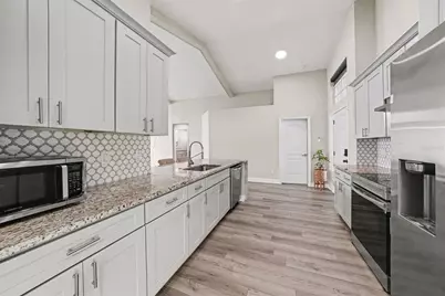 12524 Midpointe Drive, Riverview, FL 33578 - Photo 7