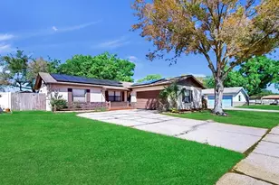 1006 Saxon Ct, Brandon, FL 33510 - Photo 1