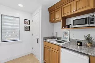 904 Anchorage Rd, Tampa, FL 33602 - Photo 47