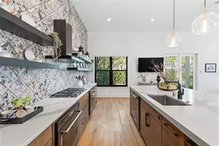 904 Anchorage Rd, Tampa, FL 33602 - Photo 15