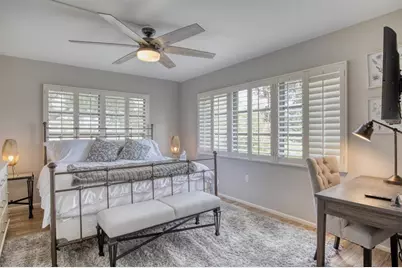 5640 Golf Pointe Drive #101, Sarasota, FL 34243 - Photo 21