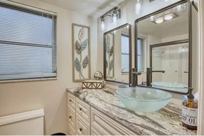 5640 Golf Pointe Drive #101, Sarasota, FL 34243 - Photo 31