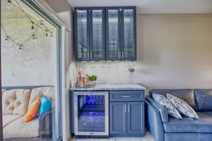 5640 Golf Pointe Dr, Sarasota, FL 34243 - Photo 19