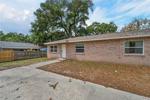 5502 Peach Ave, Seffner, FL 33584 - Photo 7