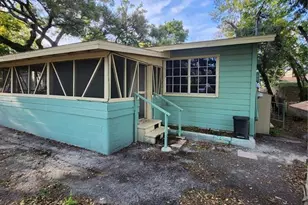 302 E 121st Ave, Tampa, FL 33612 - Photo 1