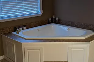 6817 Mitchell Cir, Tampa, FL 33634 - Photo 15