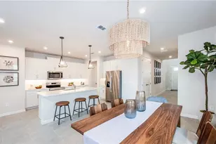 5647 Skylight Wy, Palmetto, FL 34221 - Photo 9