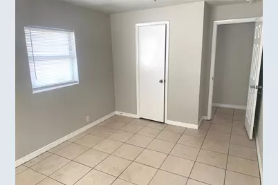 3715 E Idlewild Avenue, Tampa, FL 33610 - Photo 5