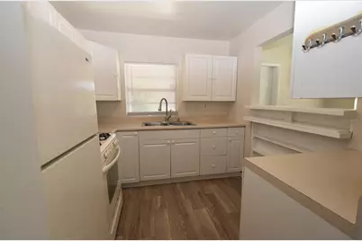 10001 N 22nd Street, Tampa, FL 33612 - Photo 7