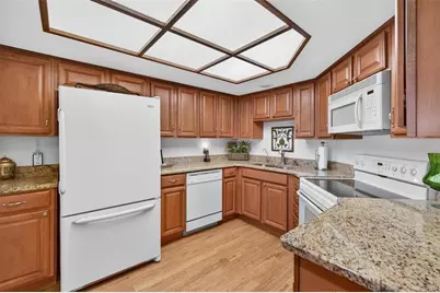 14820 Rue De Bayonne #302, Clearwater, FL 33762 - Photo 7