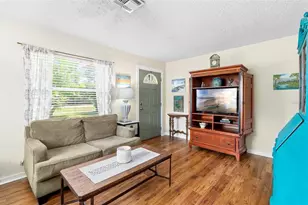 6030 62nd St N, Saint Petersburg, FL 33709 - Photo 5