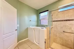 14138 Poke Ridge Dr, Riverview, FL 33579 - Photo 19