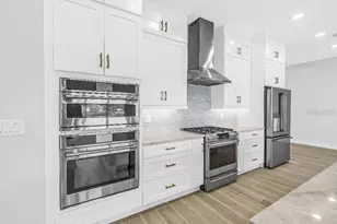 600 Tallahassee Dr NE, Saint Petersburg, FL 33702 - Photo 7