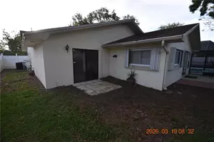 2562 Redwood Way, Clearwater, FL 33761 - Photo 5