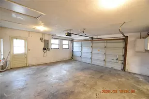 2562 Redwood Way, Clearwater, FL 33761 - Photo 11