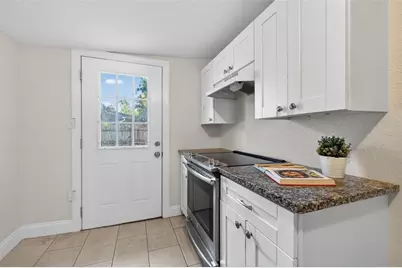 1777 28th Avenue N, Saint Petersburg, FL 33713 - Photo 9