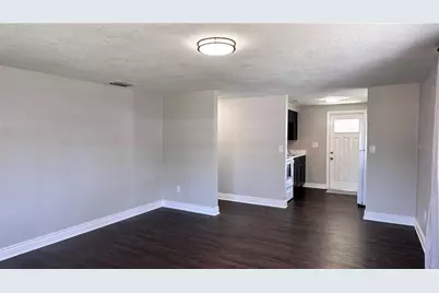 6810 Thomas Circle, Tampa, FL 33619 - Photo 5