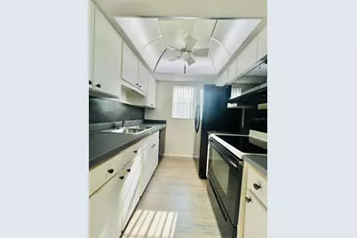 4611 W North B Street #125, Tampa, FL 33609 - Photo 5