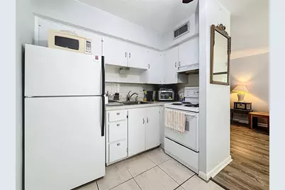 250 Rosery Road NW #228, Largo, FL 33770 - Photo 13